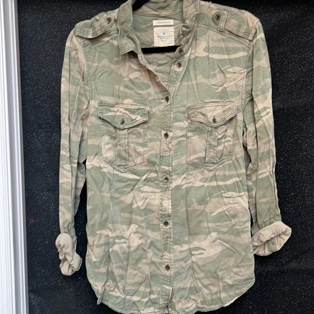 American Eagle button down, size L.